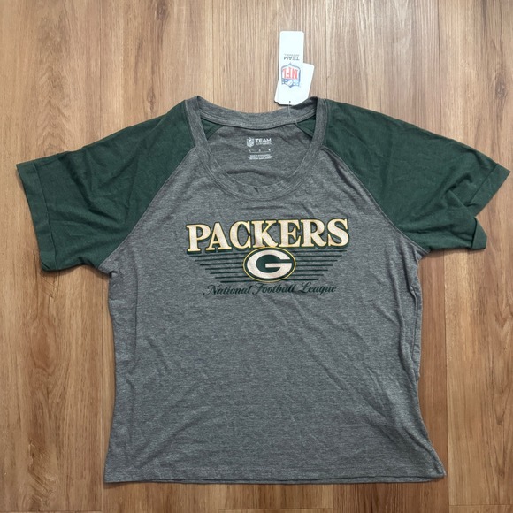 NFL Tops - Green Bay Packers NFL Women's Large Gray & Green Raglan Graphic T-Shirt